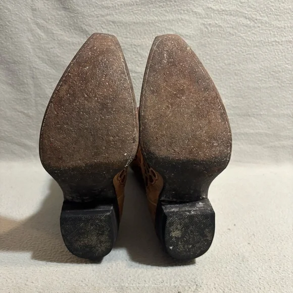 Cavenders Tan Leather Cowgirl Boots sz 7B Snip Toe Angel Wings Design made in MX - Picture 6 of 8